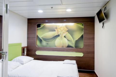piana-cabine-intérieure-grand-lit-double