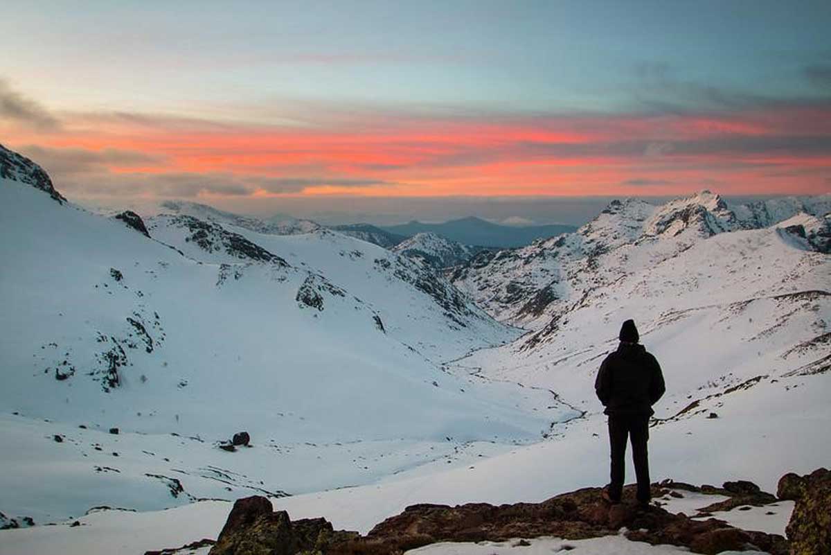 Les sommets enneigés de la Corse du sud