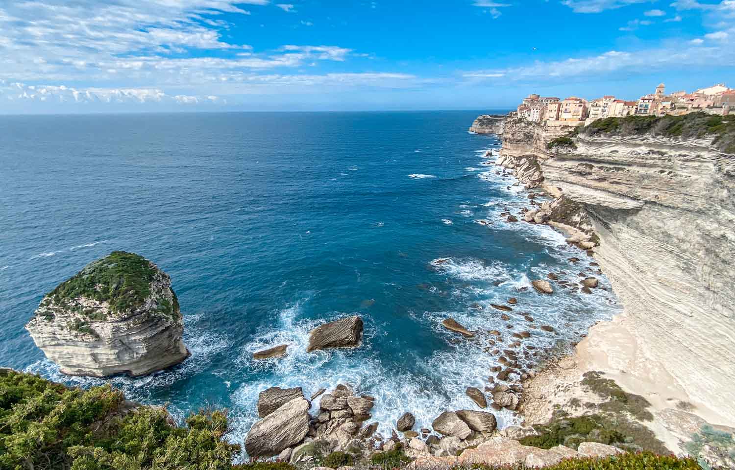 Le "grain de sable", le célèbre rocher de Bonifacio