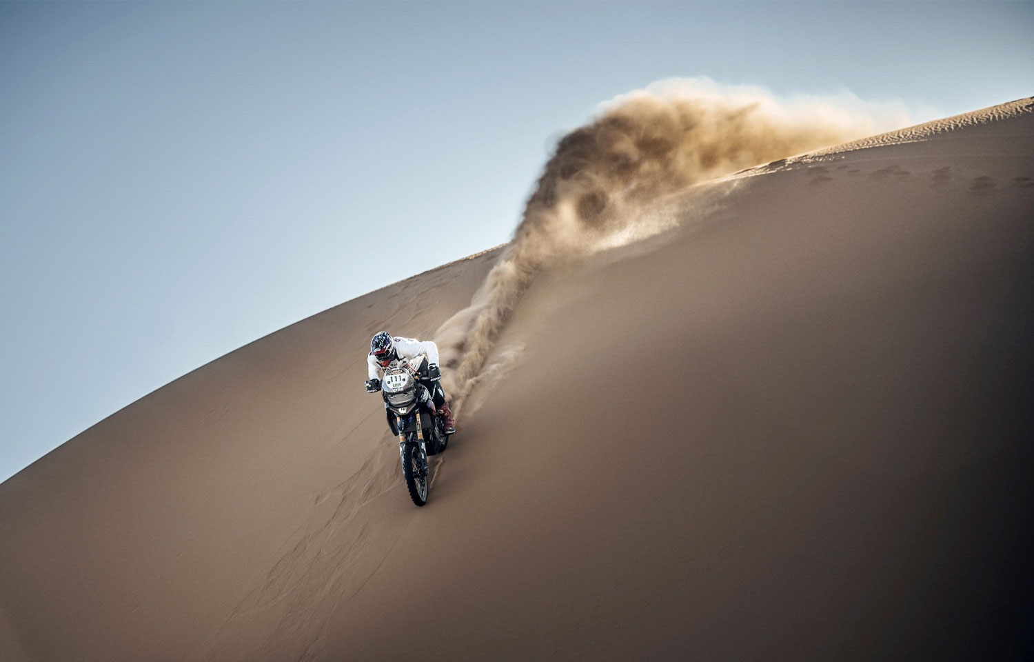 Africa Eco Race - Motard dans la dune