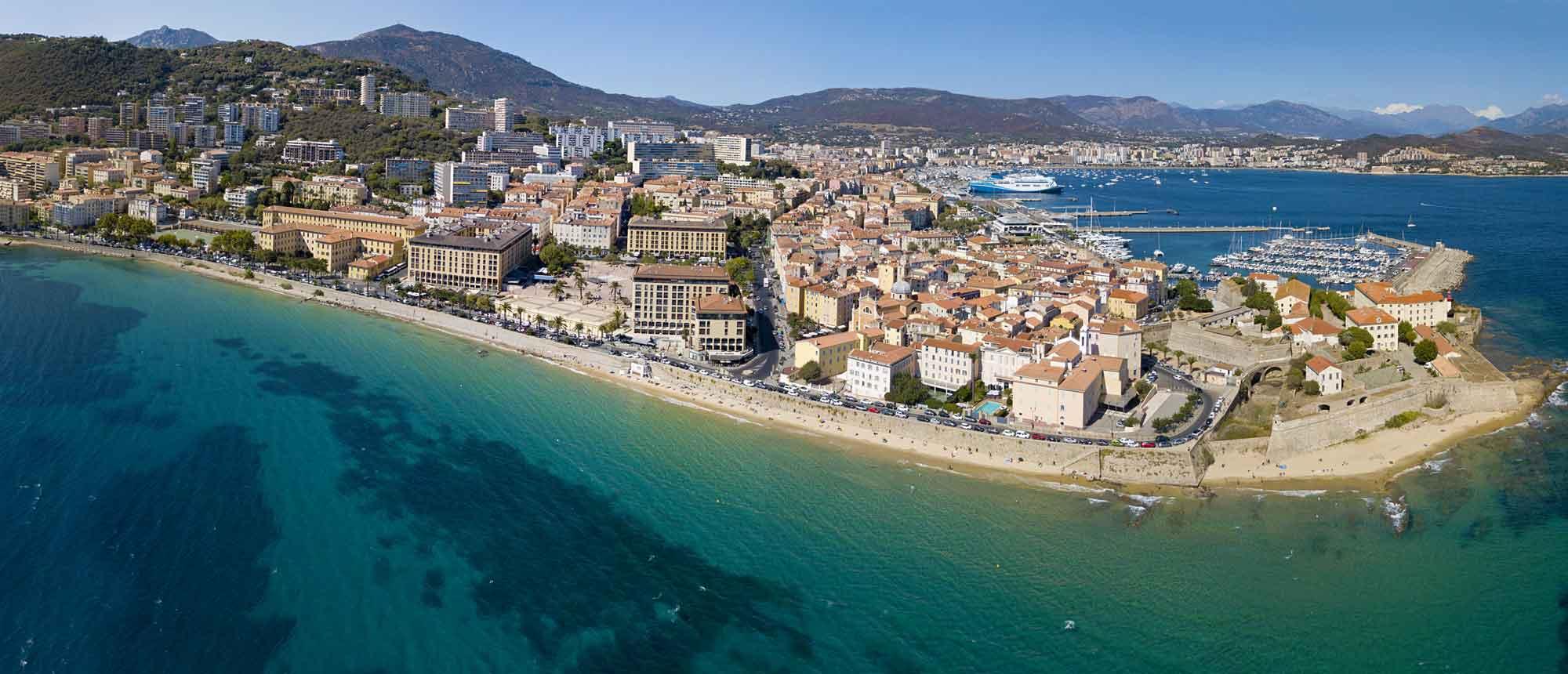 Vue aérienne d'Ajaccio