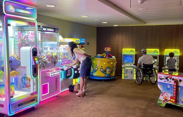 Salle de jeux Arcade