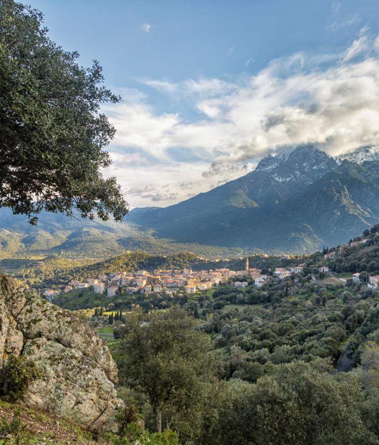 Village de Moltifao en Corse au mois de février