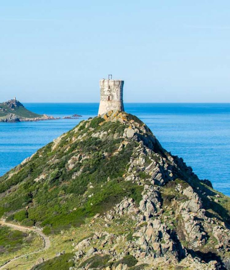 Panorama sur les îles sanguinaires à Ajaccio, en Corse du sud