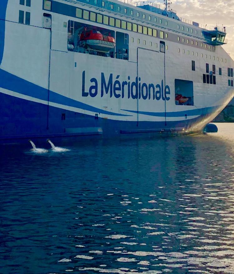Les navires de La Méridionale traitent les eaux de ballast aux UV